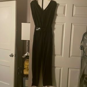 4/$20 Black sleeveless belted jumpsuit Poof Couture with pockets size large New